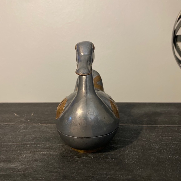 Mid modern vintage pewter and brass duck - Picture 2 of 9